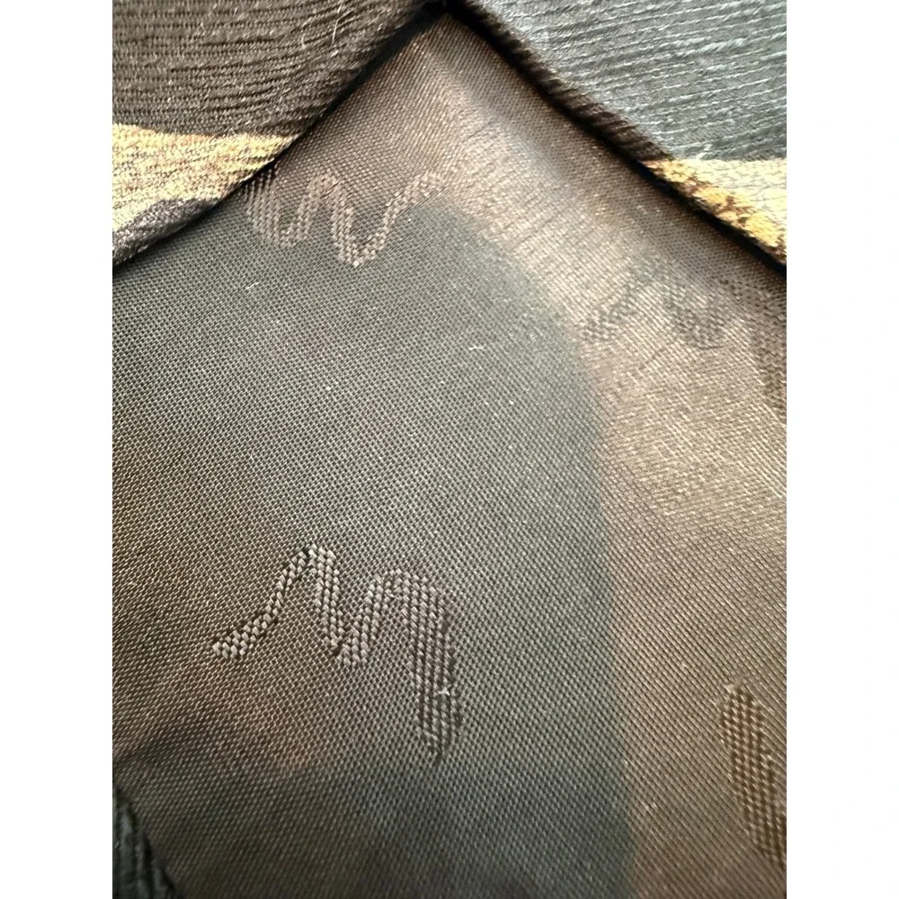 Mulberry silk necktie